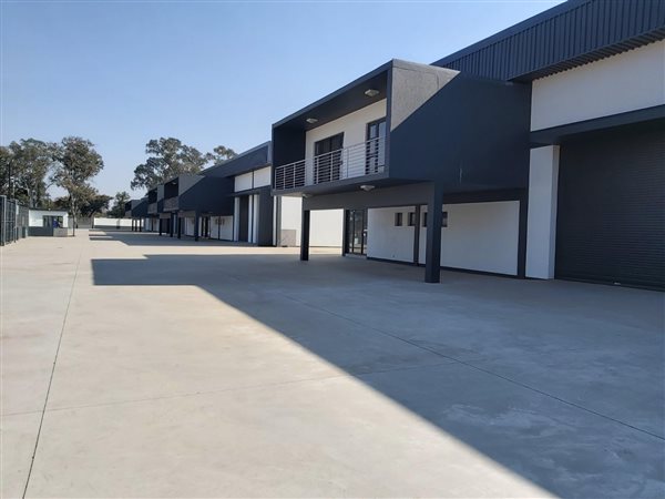 1 545  m² Industrial space