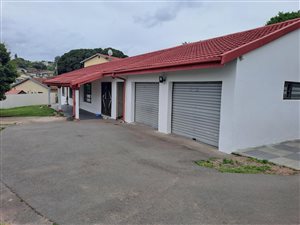 4 Bed House in Queensmead Industrial