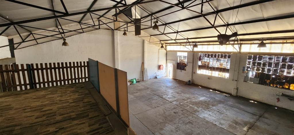 240  m² Industrial space in Paarl photo number 3