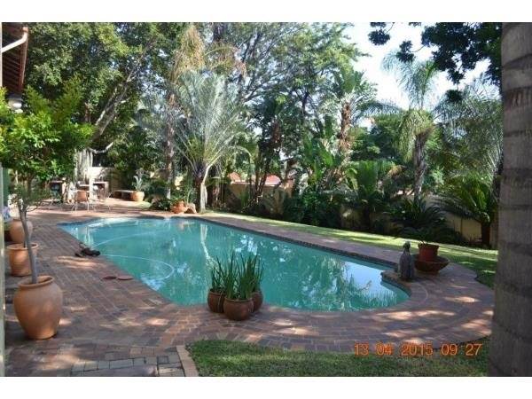 4 Bed House in Protea Park photo number 20