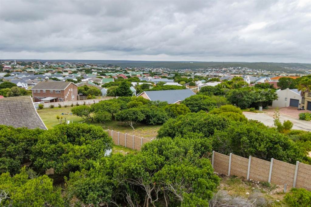 606 m² Land available in Stilbaai photo number 8