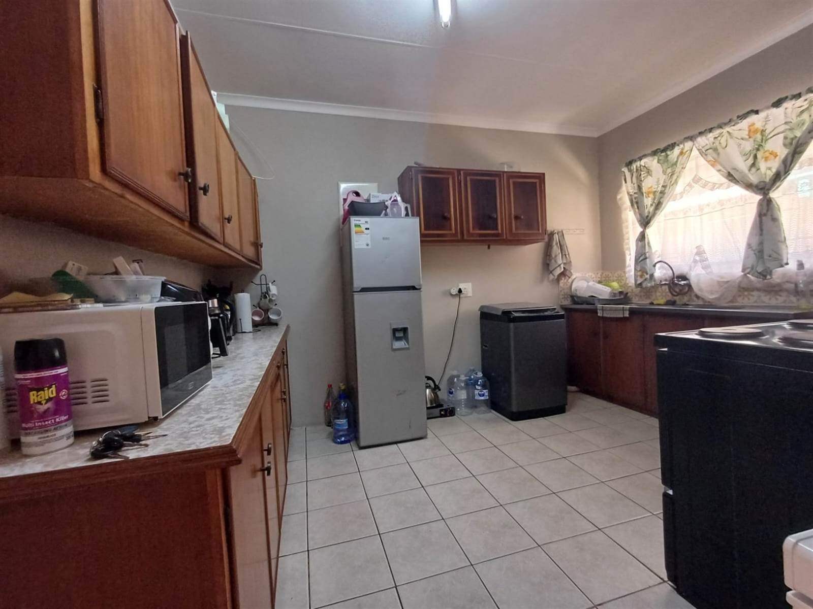 2 Bed Apartment in Wilkoppies photo number 3