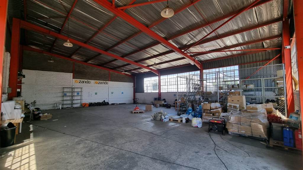 326  m² Industrial space in Bartlett photo number 3