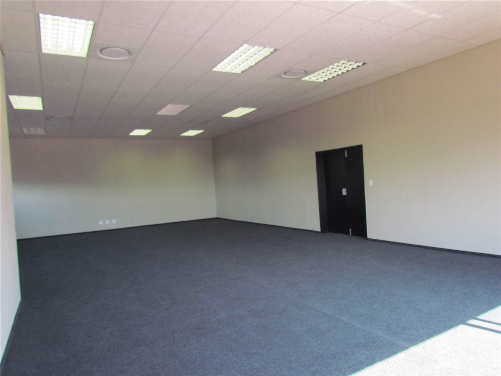 2396  m² Commercial space in Nelspruit photo number 7