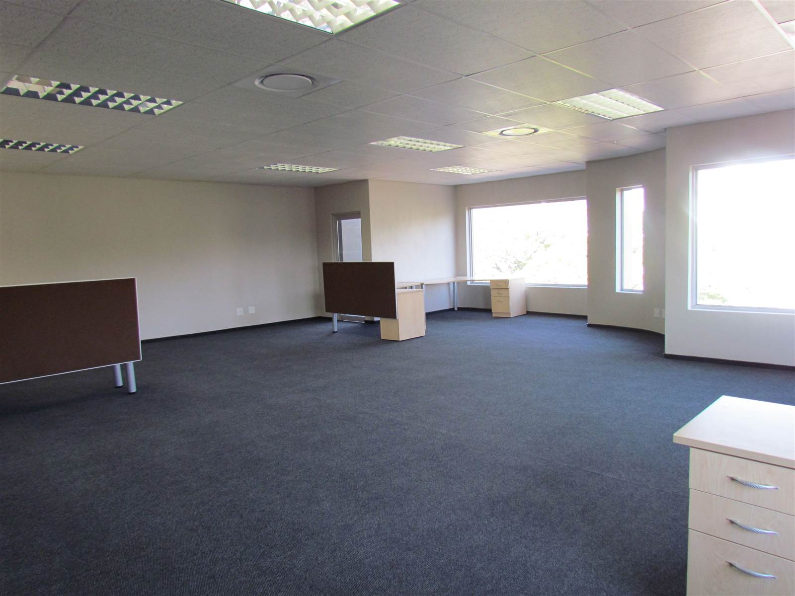 2396  m² Commercial space in Nelspruit photo number 9