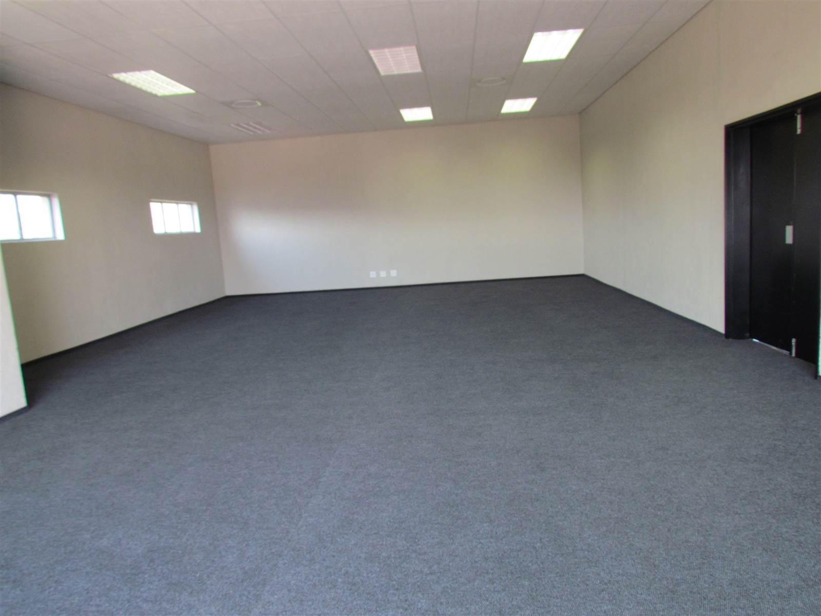 2396  m² Commercial space in Nelspruit photo number 6