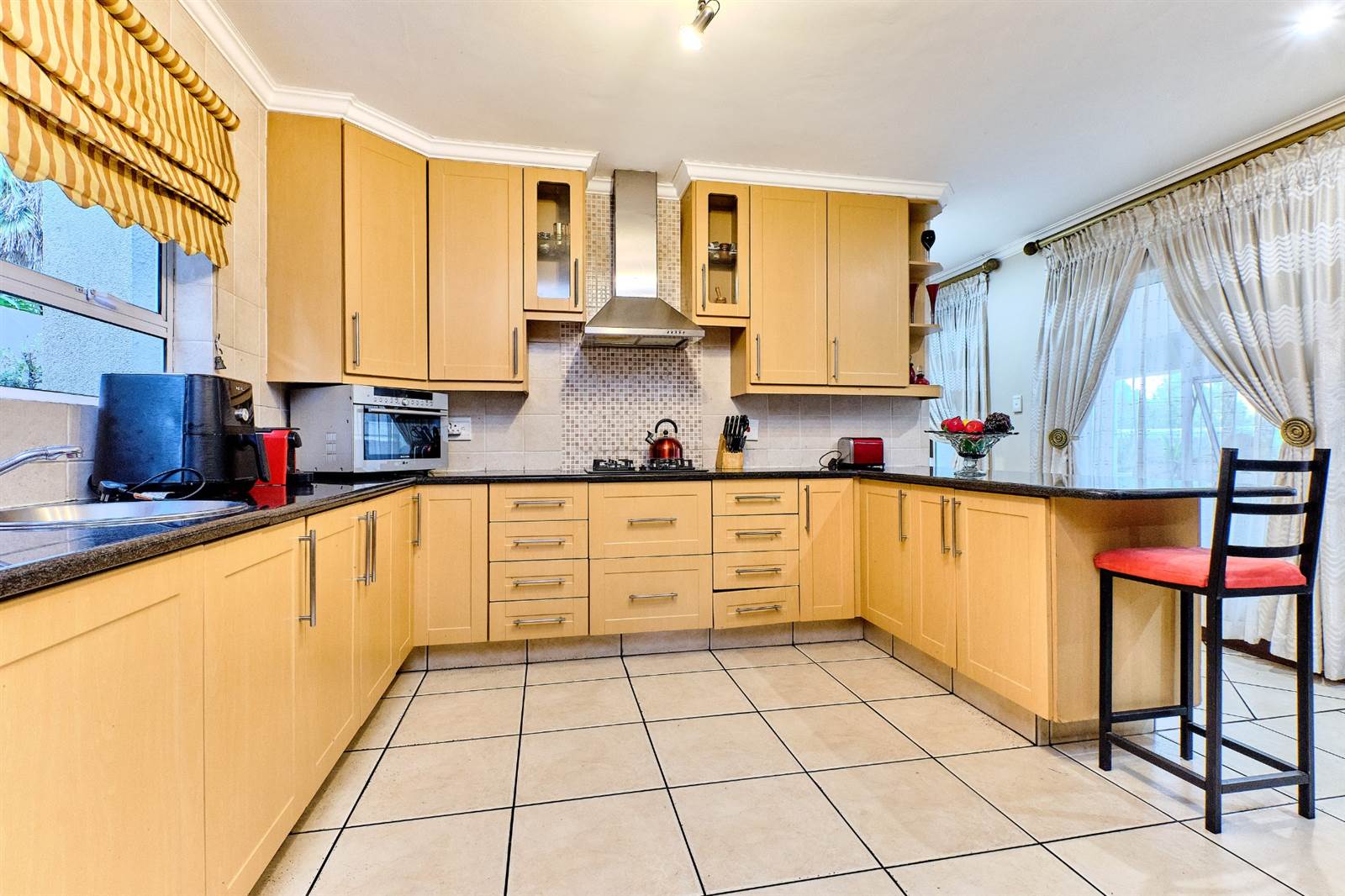 3 Bed House in Sunninghill photo number 6
