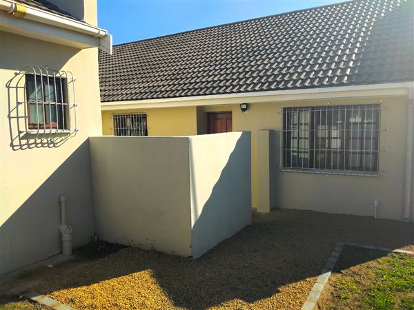 2 Bedroom Flat 2 Bedroom Flat