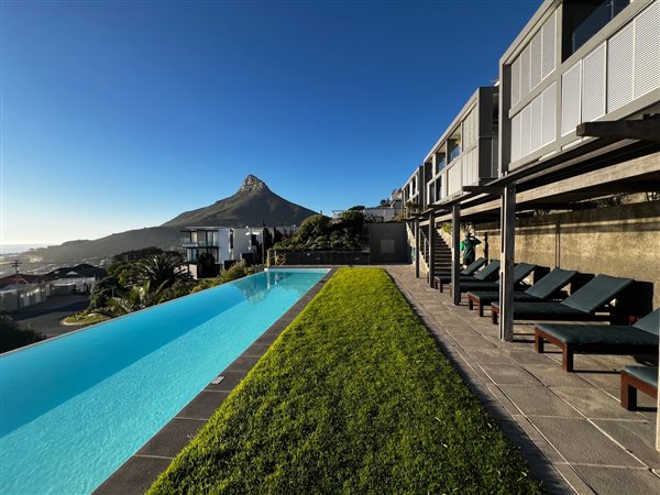 3 Bedroom Flat 3 Bedroom Flat