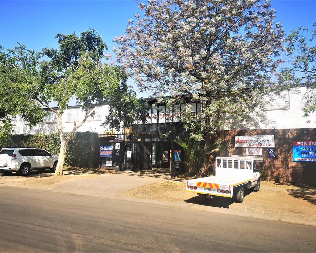 1762  m² Industrial space in Pretoria West photo number 3