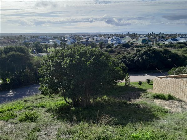 619 m² Land available in Aston Bay