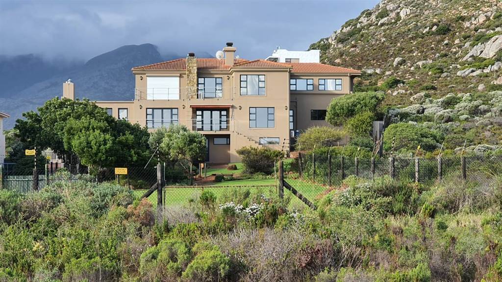 4 Bed House in Pringle Bay photo number 1