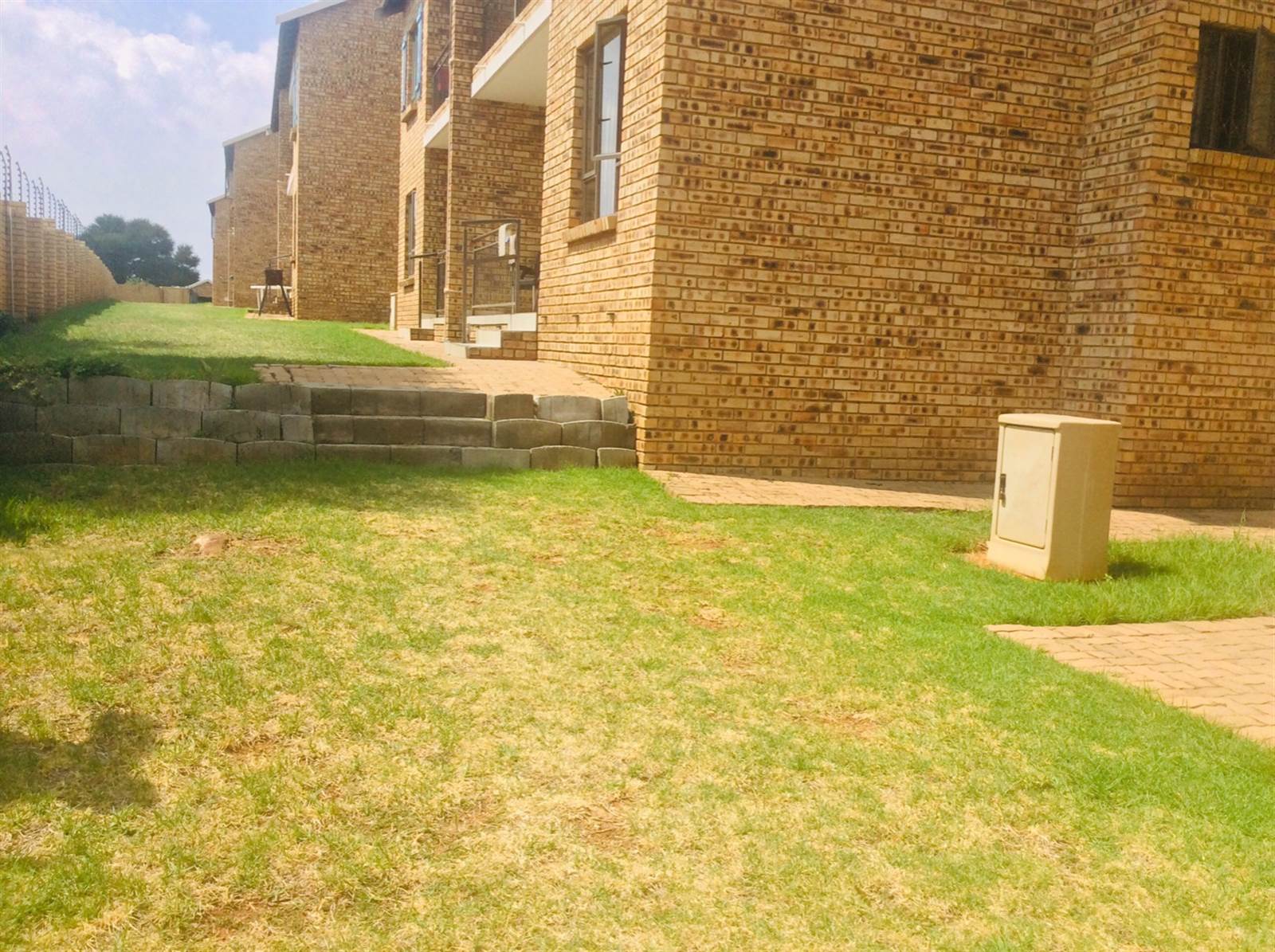 2 Bed Townhouse in Southcrest photo number 20