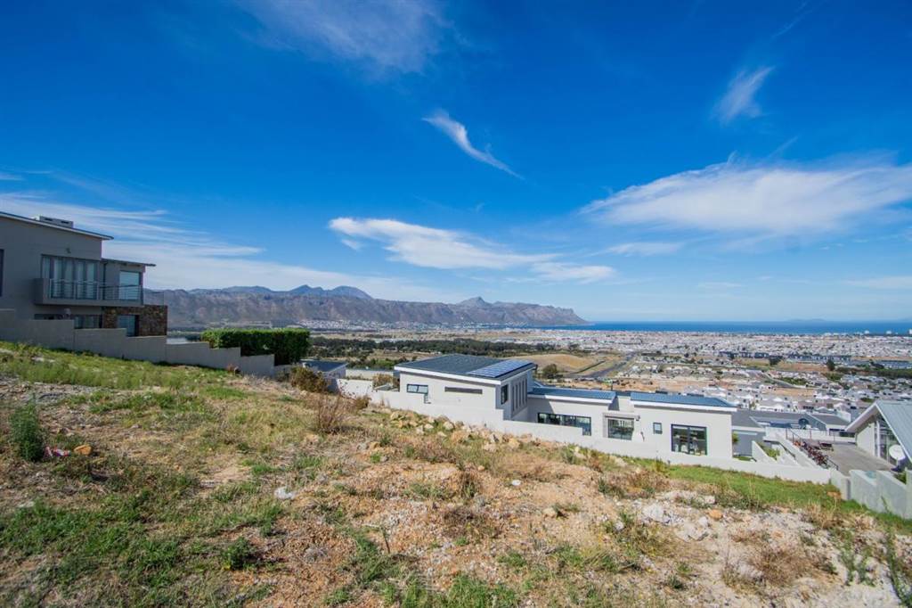 655 m² Land available in Fairhaven Country Estate photo number 2