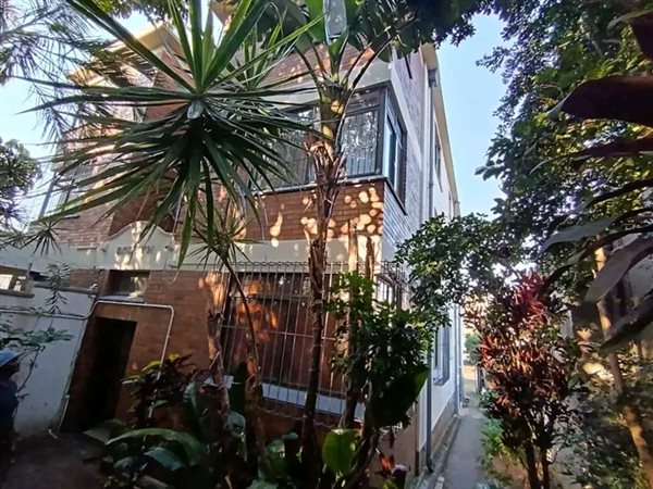 1 Bedroom Flat 1 Bedroom Flat