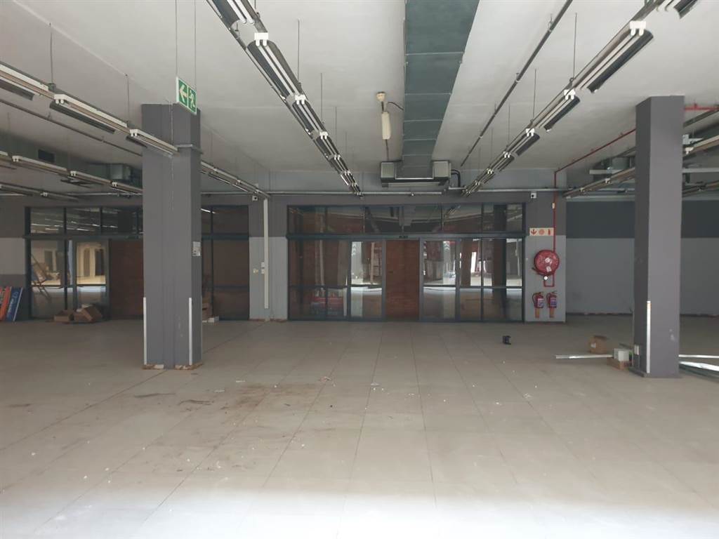 12000  m² Commercial space in East Lynne photo number 13