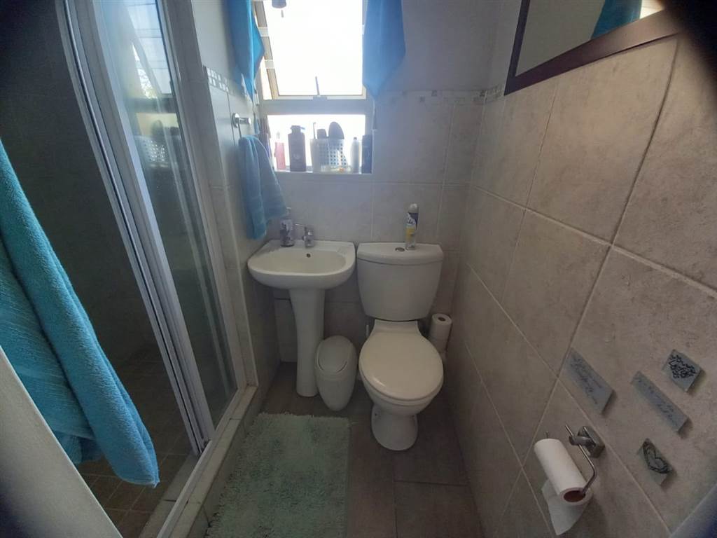 2 Bed House in New Redruth photo number 14