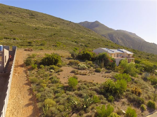 1200 m² Land available in Montagu