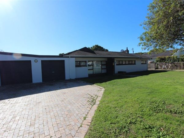 3 Bedroom House 3 Bedroom House