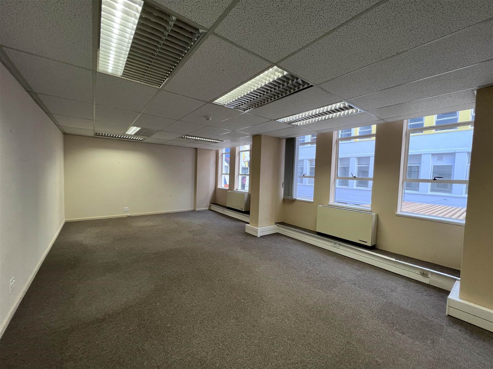 58  m² Commercial space in Cape Town City Centre photo number 1