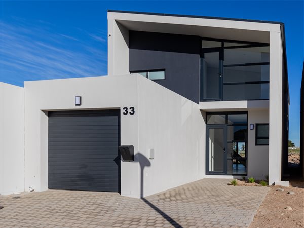 3 Bedroom Duplex 3 Bedroom Duplex