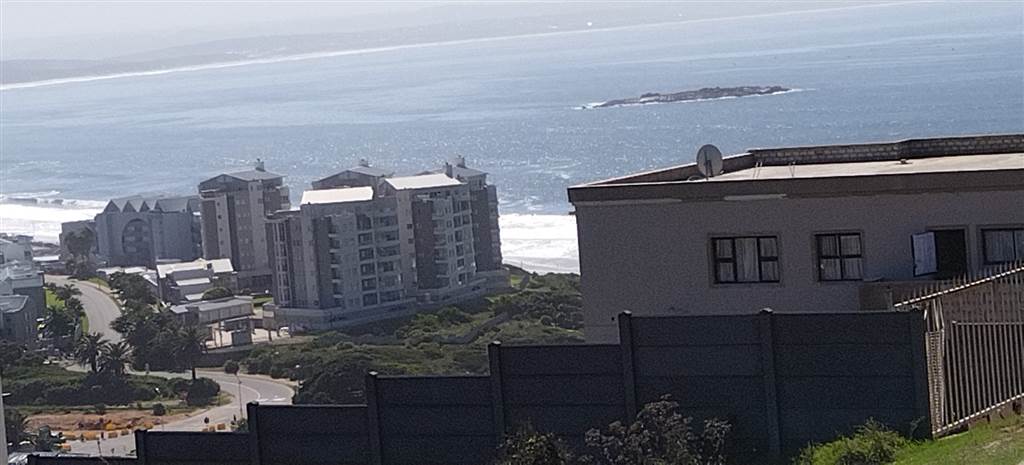 536 m² Land available in Mossel Bay Ext 26 photo number 3