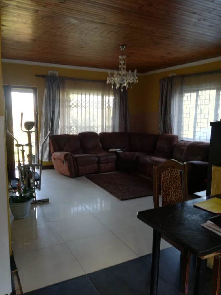 3 Bed House in Kharwastan photo number 12