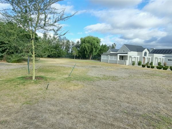 451 m² Land