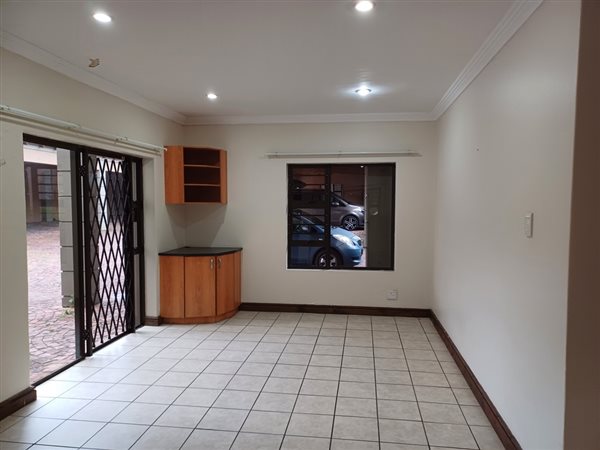 2 Bedroom Flat 2 Bedroom Flat