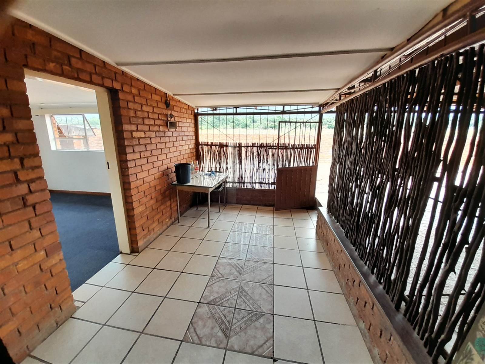 2 Bed House in Rietfontein AH photo number 3