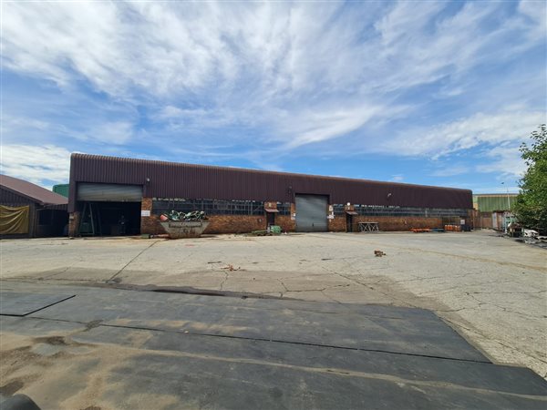 750  m² Industrial space in Wadeville
