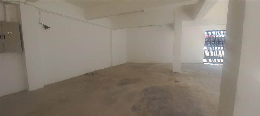 37  m² Commercial space in Marshalltown photo number 3