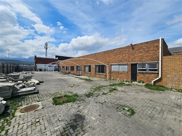 2141  m² Industrial space