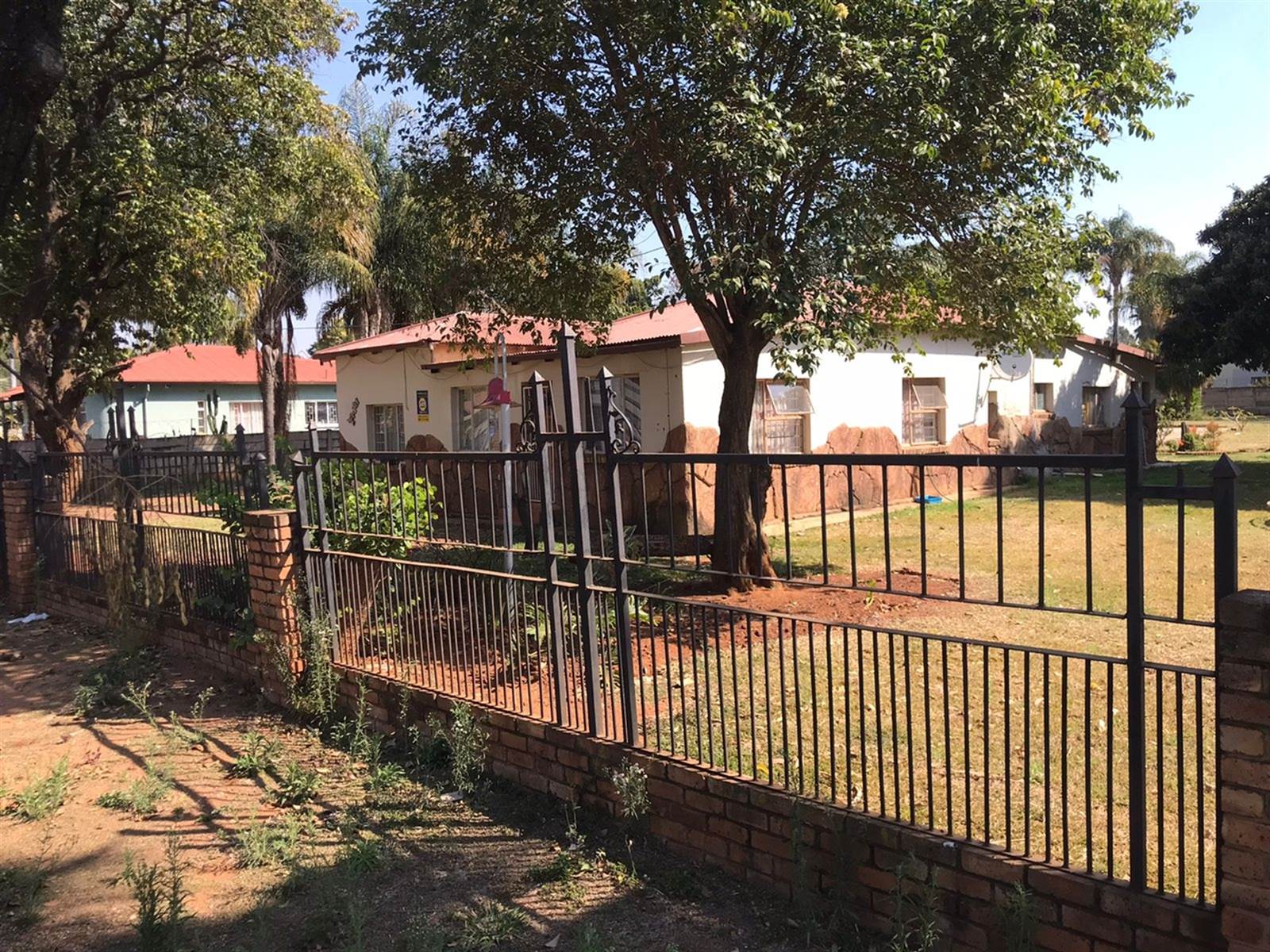 2555 m² Land available in Pretoria North photo number 3
