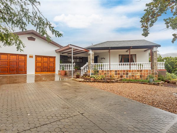 3 Bedroom House 3 Bedroom House