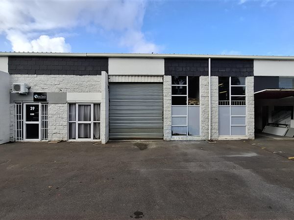 144  m² Industrial space