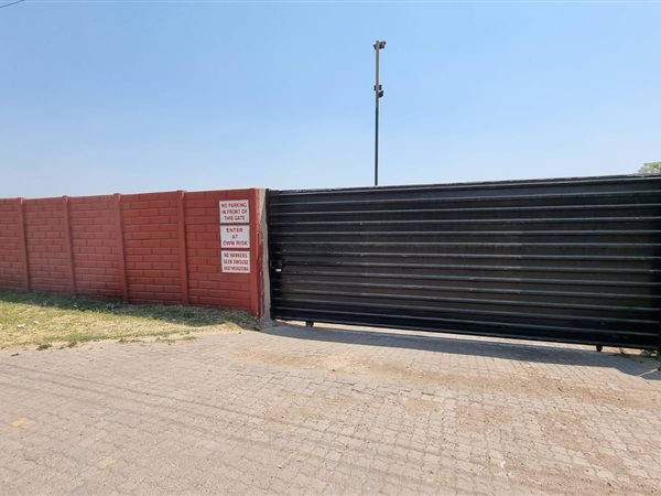 6 500 m² Industrial space 6 500 m² Industrial space