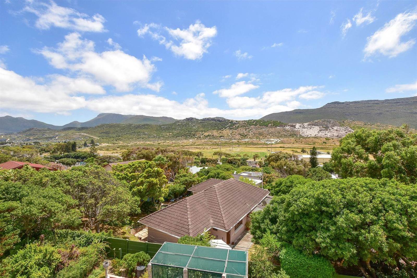 7 Bed House in Fish Hoek photo number 7