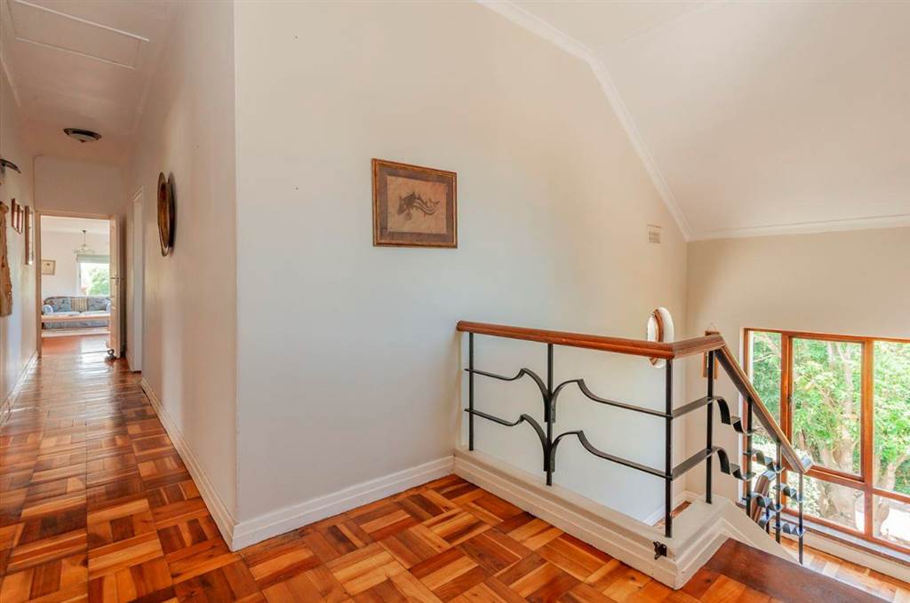 7 Bed House in Fish Hoek photo number 9