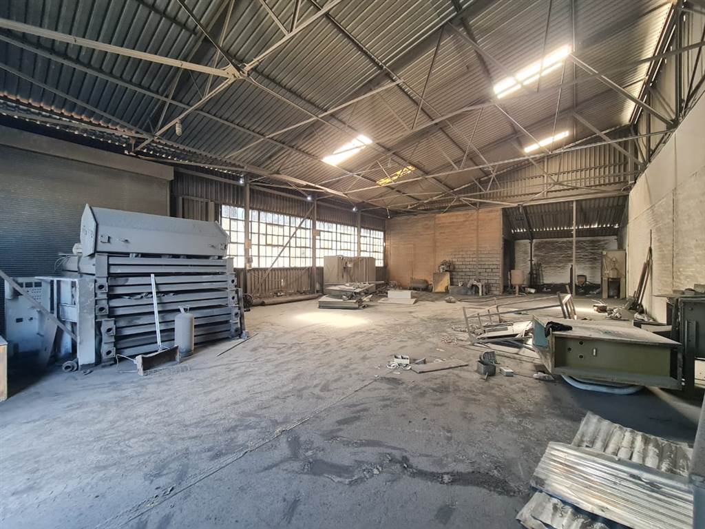 275  m² Industrial space in Wadeville photo number 4