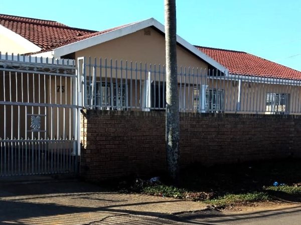 3 Bedroom House 3 Bedroom House