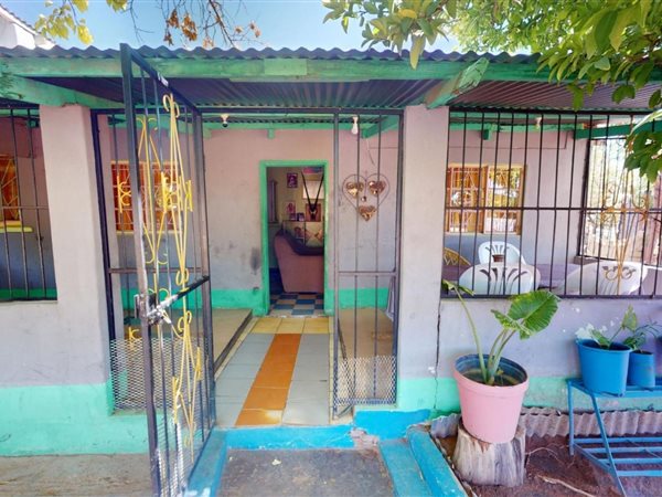 3 Bedroom House 3 Bedroom House