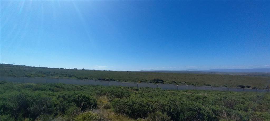750 m² Land available in Jeffreys Bay photo number 2