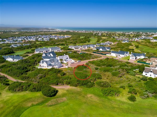 1330 m² Land available in St Francis Links
