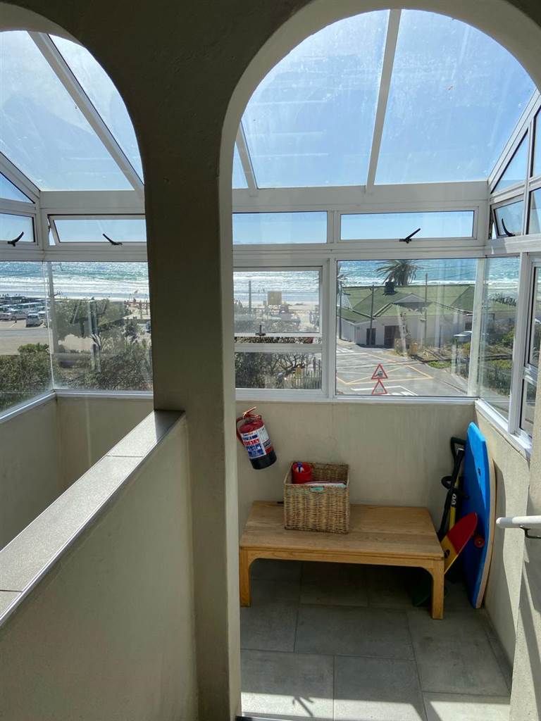 5 Bed Penthouse in Fish Hoek photo number 18