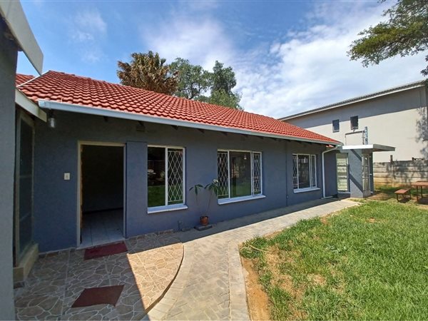 3 Bedroom House 3 Bedroom House