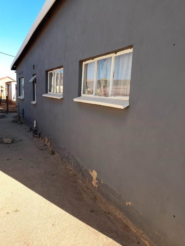 3 Bed House in Boitekong photo number 11