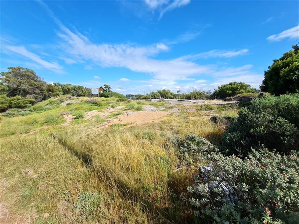 859 m² Land