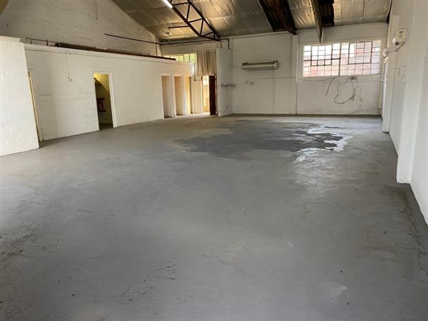 192  m² Industrial space