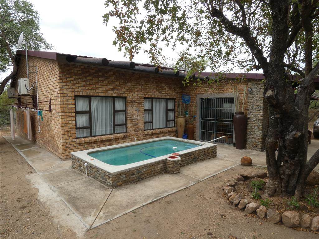 2 Bed House in Marloth Park photo number 17